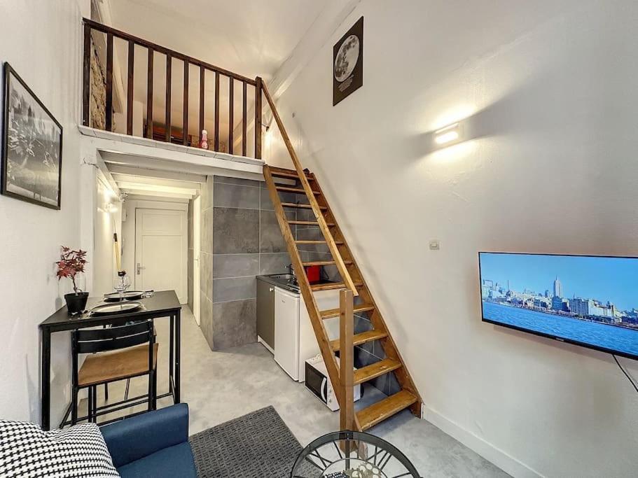 Cosy Appt Coeur De Lyon 1 Imbertアパートメント エクステリア 写真