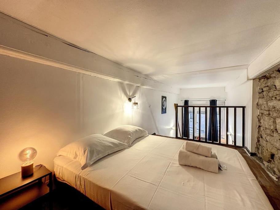 Cosy Appt Coeur De Lyon 1 Imbertアパートメント エクステリア 写真